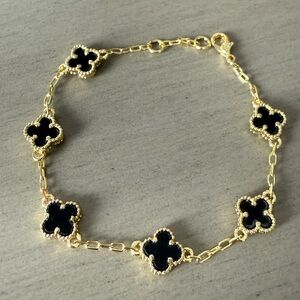 Chic Gold and Black Clover Bracelet